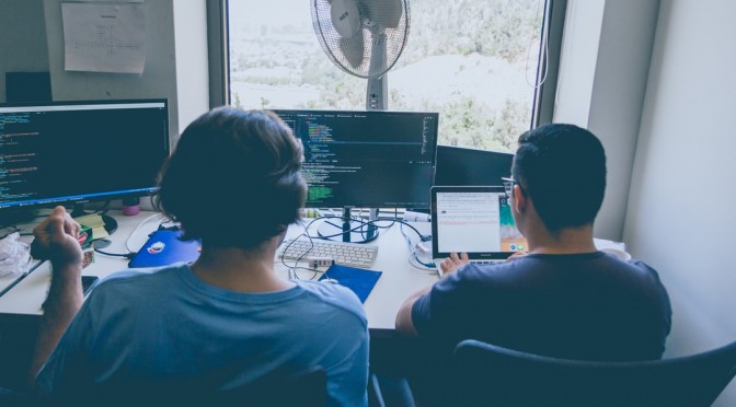 Pair programming : coder en binôme, bonne ou très bonne idée ?